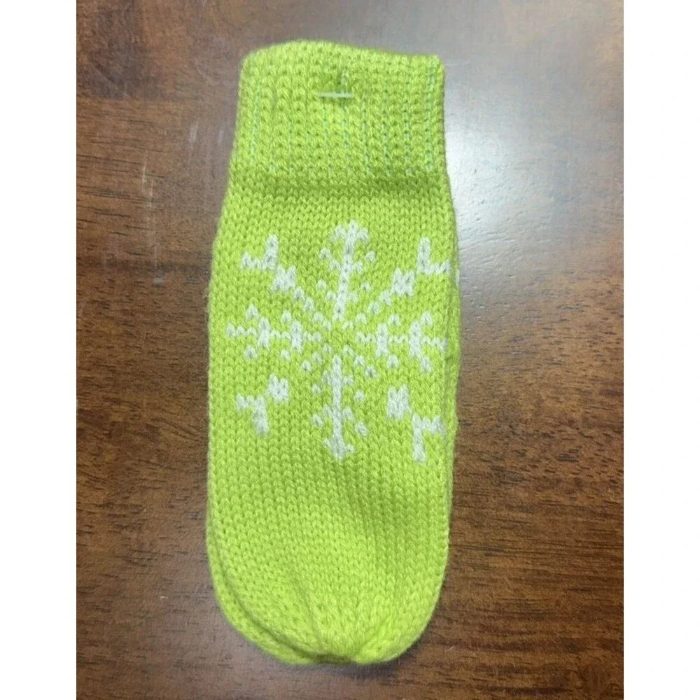 Green snowflake toddler size 2-4 warm cozy mittens lime green
